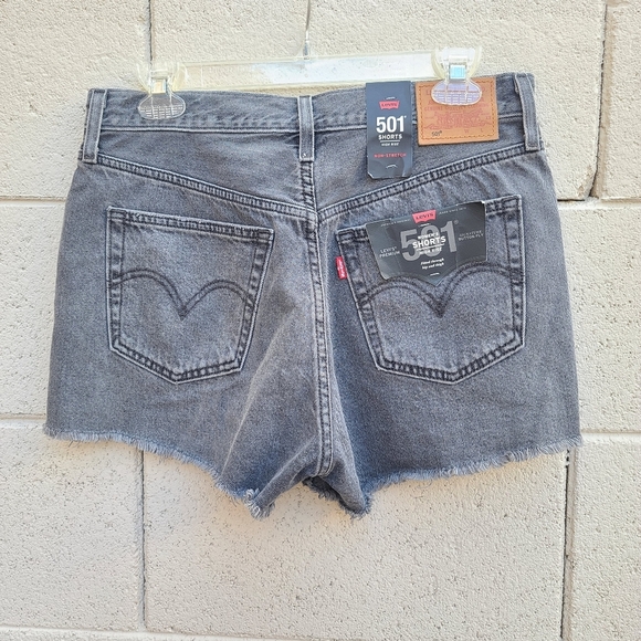 Levi's | 501 Original Cutoff Denim Shorts In Eat Your Words NEW Size 29 - Picture 5 of 9